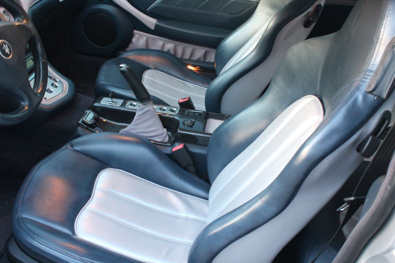 Illustration for article titled For $10,500, Would You Take A Gamble With This 2005 Maserati Grand Sport?